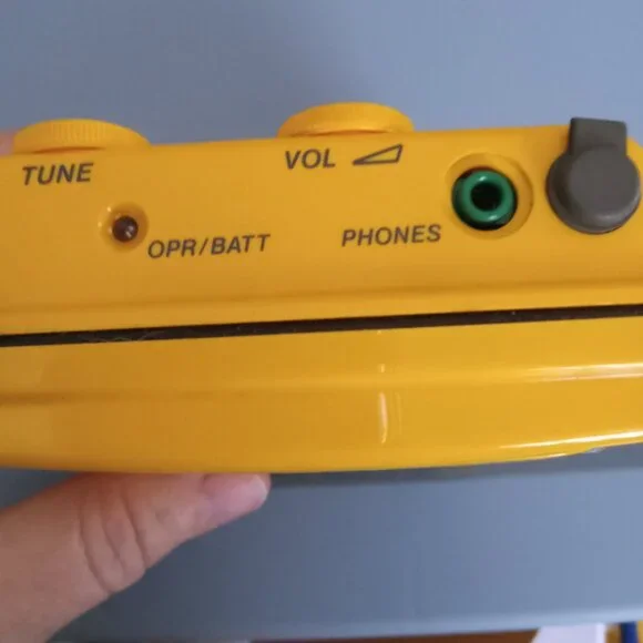 Sony Walkman Sports Vintage Cassette Portable walking cassette/radio